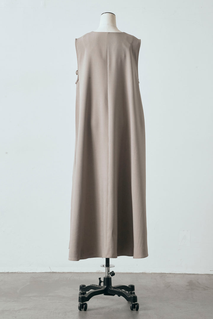 [予約]アシメフラワーモチーフVネックワンピース