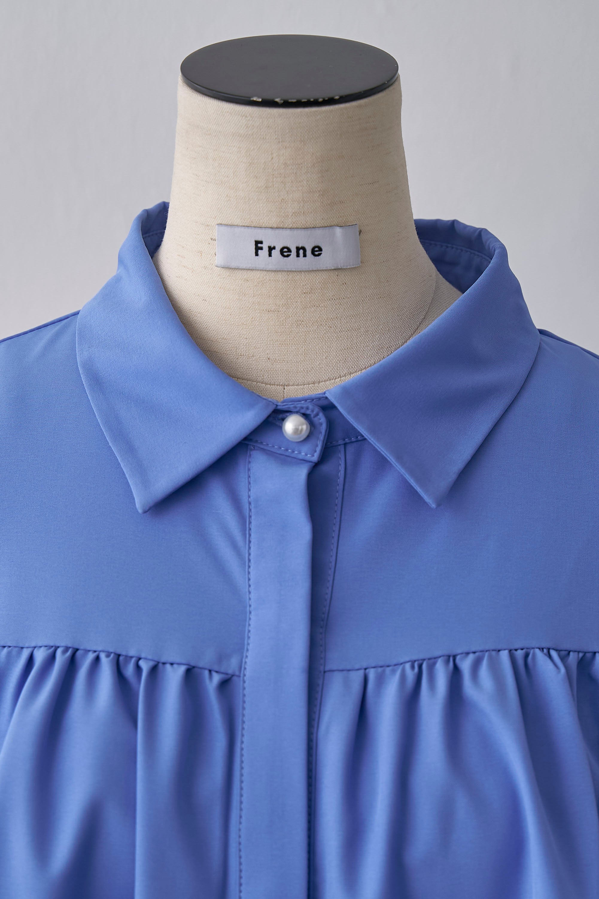 予約]フリルウェーブスリーブティアードブラウス – Frene