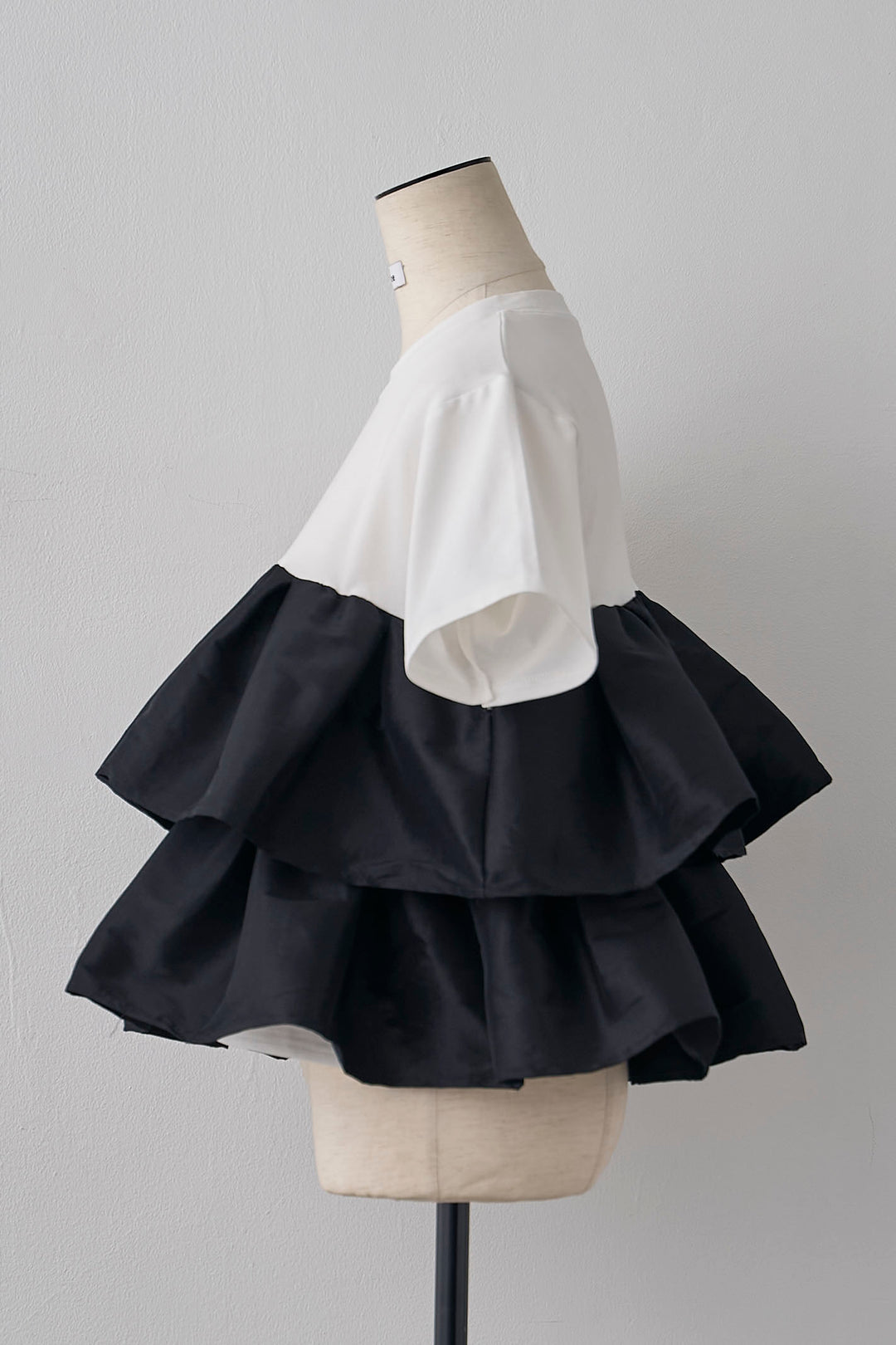 [予約]ナイロンフリルドッキングTシャツ