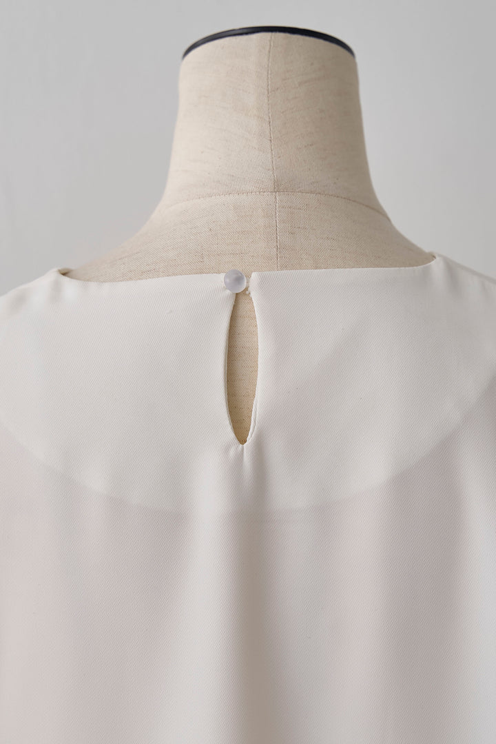 [予約]フリルスリーブプルオーバーブラウス