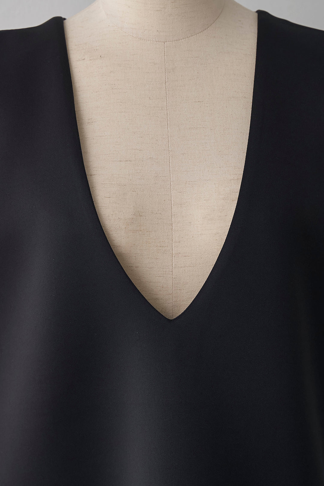 [予約]深Vネックシンプルベスト
