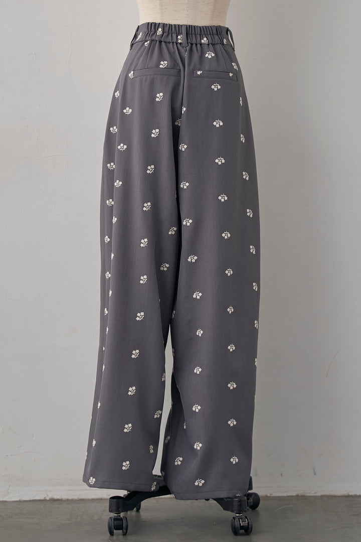 [予約]フラワー刺繍ツイルストレートパンツ