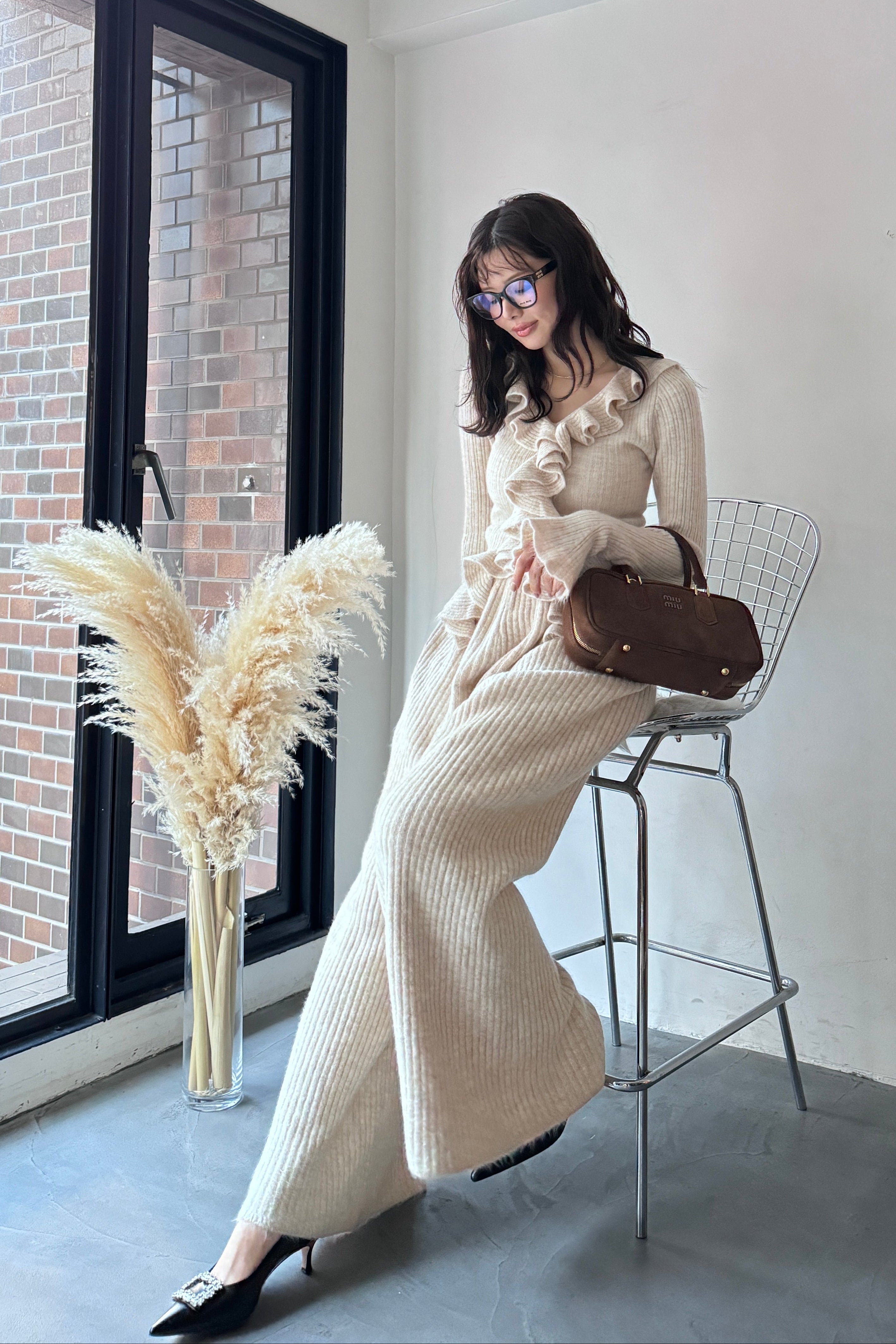 【新品】アイボリー フリル袖 セットアップ【Frene】 予約]フロントフリル美ラインニットセットアップ – Frene