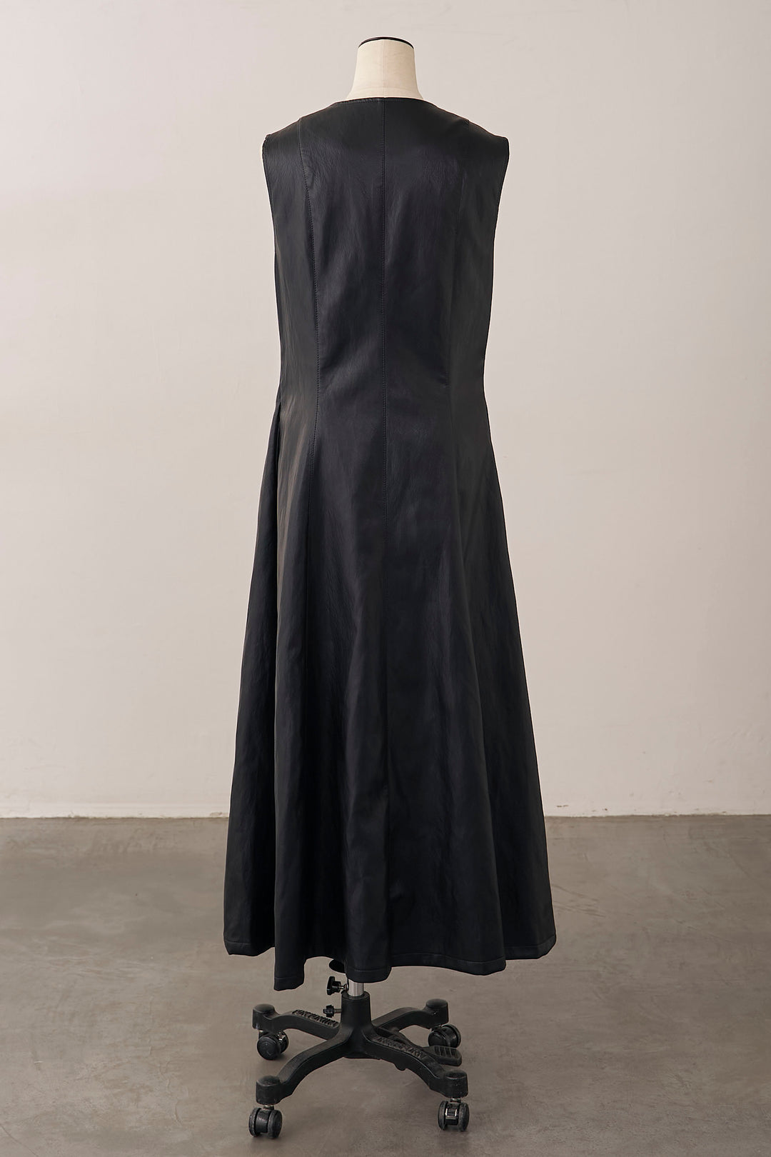 [予約]フロントZIPレザーライクジャンスカ