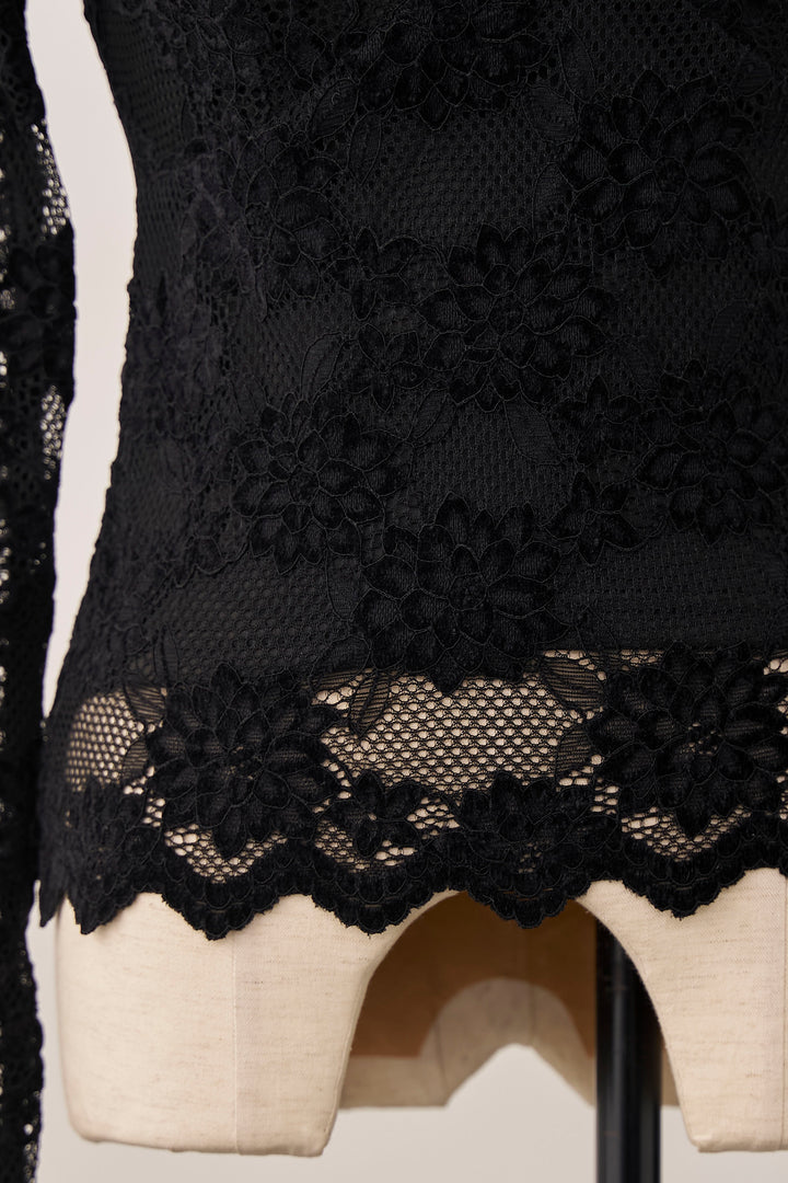 [予約]クラシカルレースVネックトップス