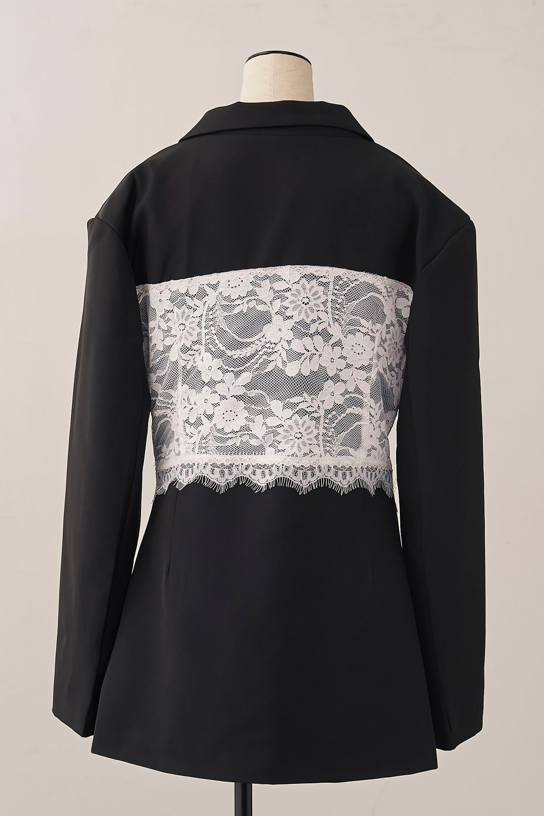 [予約]美ラインウエストレースデザインジャケット