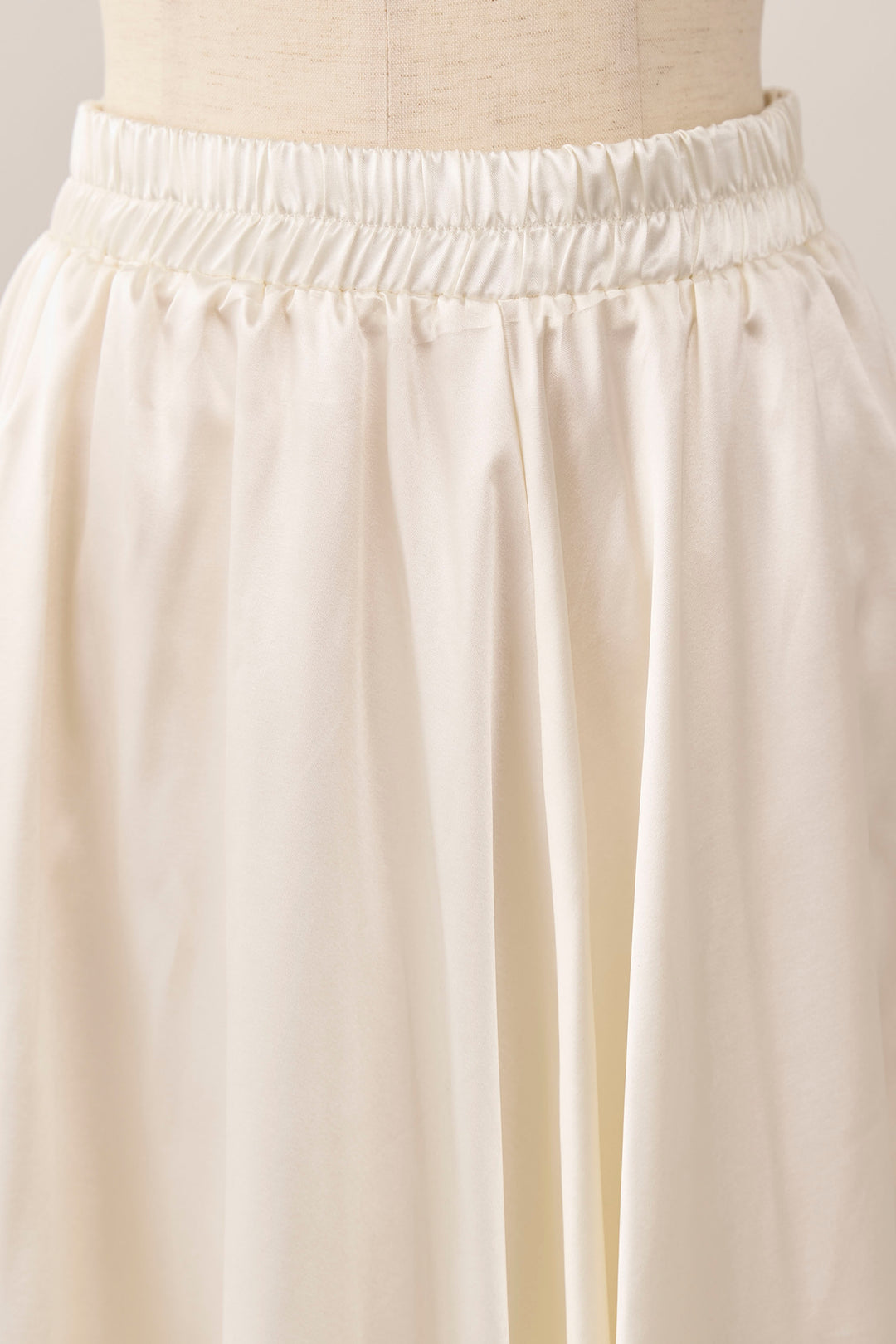 [予約]サテンシャイニーバルーンスカート