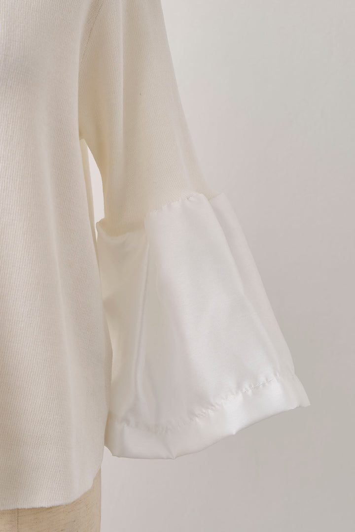 [予約]タックフレア異素材ドッキングニットPO