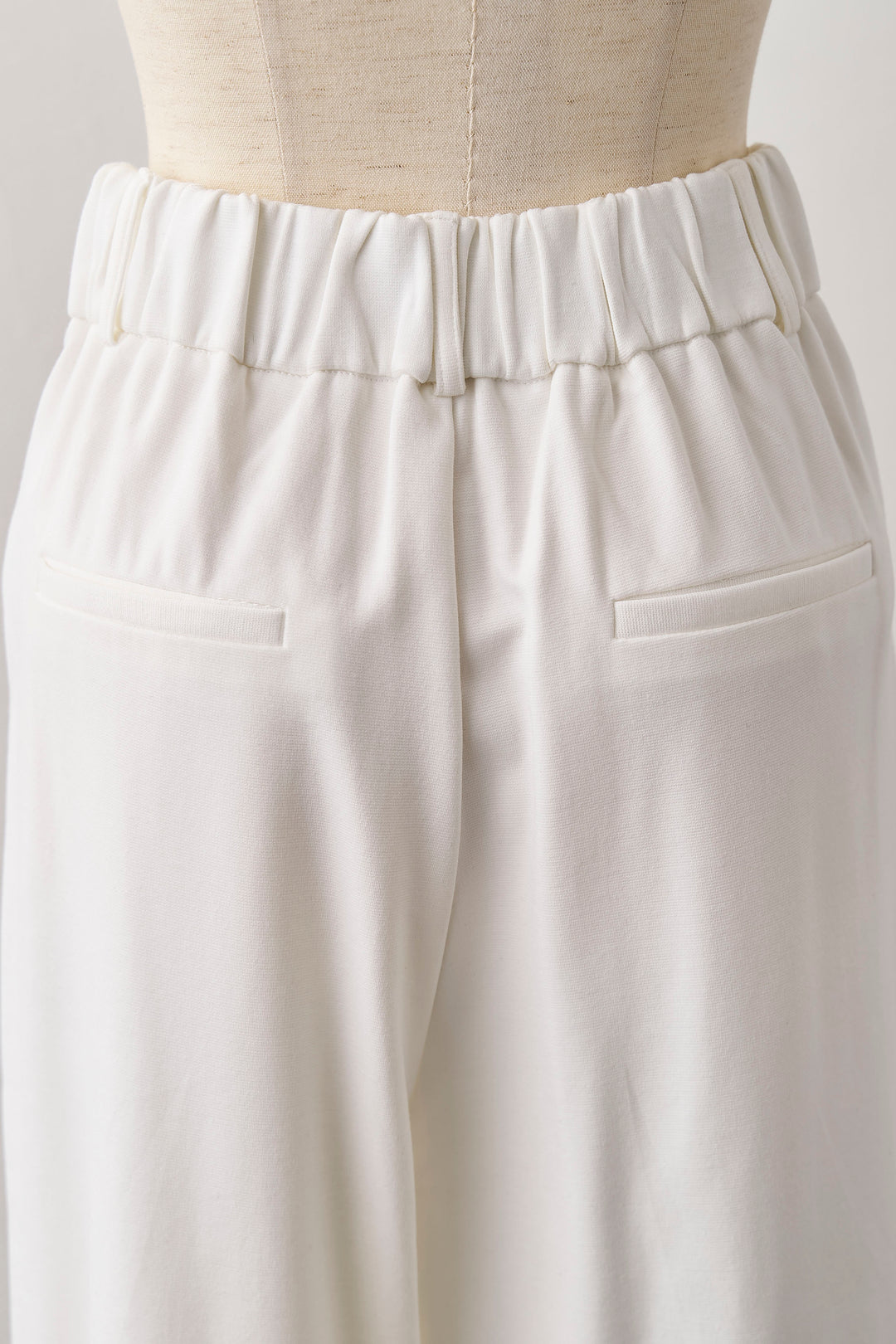 [予約]フロントタックポンチストレートパンツ