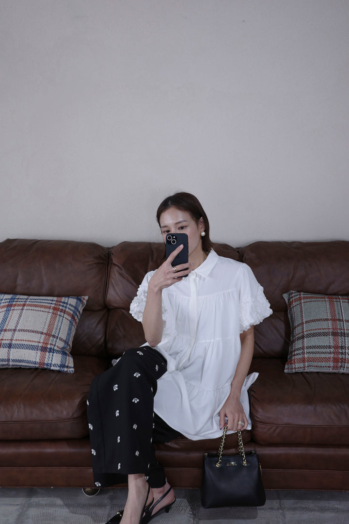 [予約/SET]フリルウェーブスリーブティアードブラウス+フラワー刺繍ツイルストレートパンツ(2set)