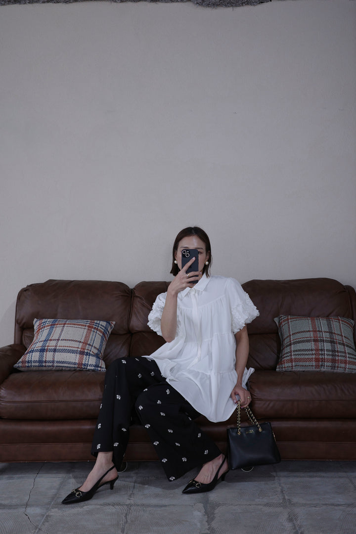 [予約/SET]フリルウェーブスリーブティアードブラウス+フラワー刺繍ツイルストレートパンツ(2set)