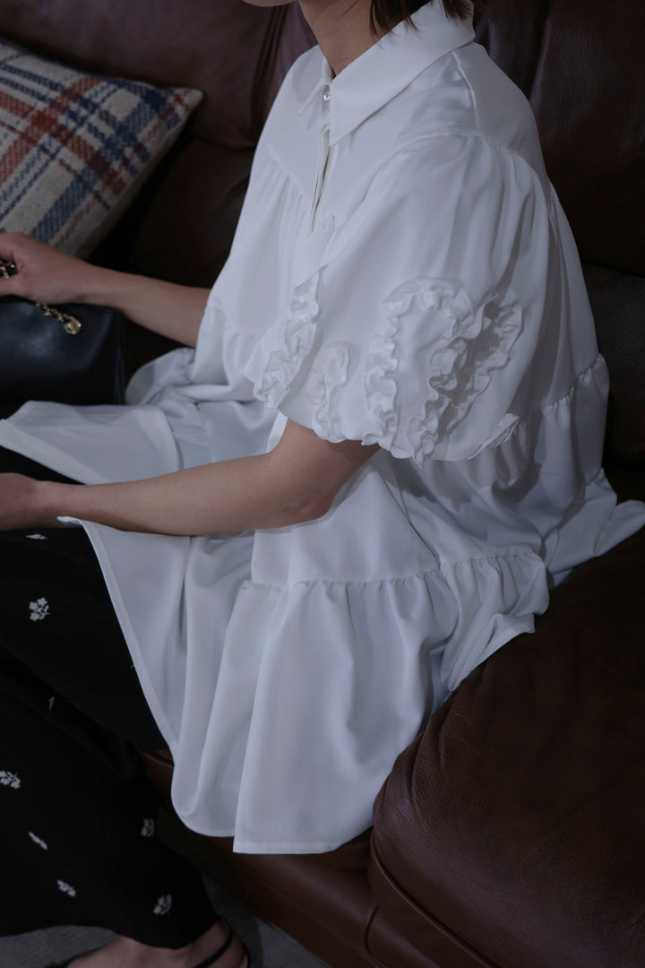 [予約/SET]フリルウェーブスリーブティアードブラウス+フラワー刺繍ツイルストレートパンツ(2set)