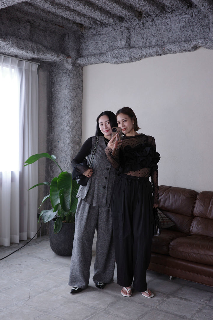 [予約/SET]チュールシアーカフスリブニット+サマーツイードボックスプリーツベスト+サマーツイードウエストラインタックパンツ(3set)