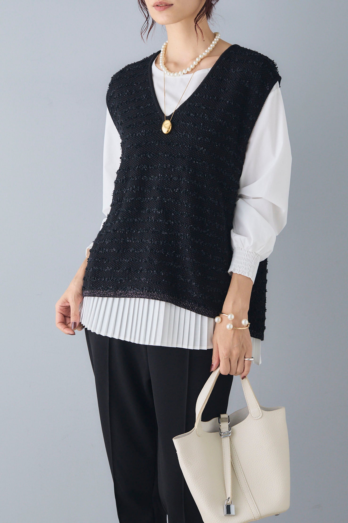frene トップスとベスト 秋はじめの主役級ニットアイテム – Frene