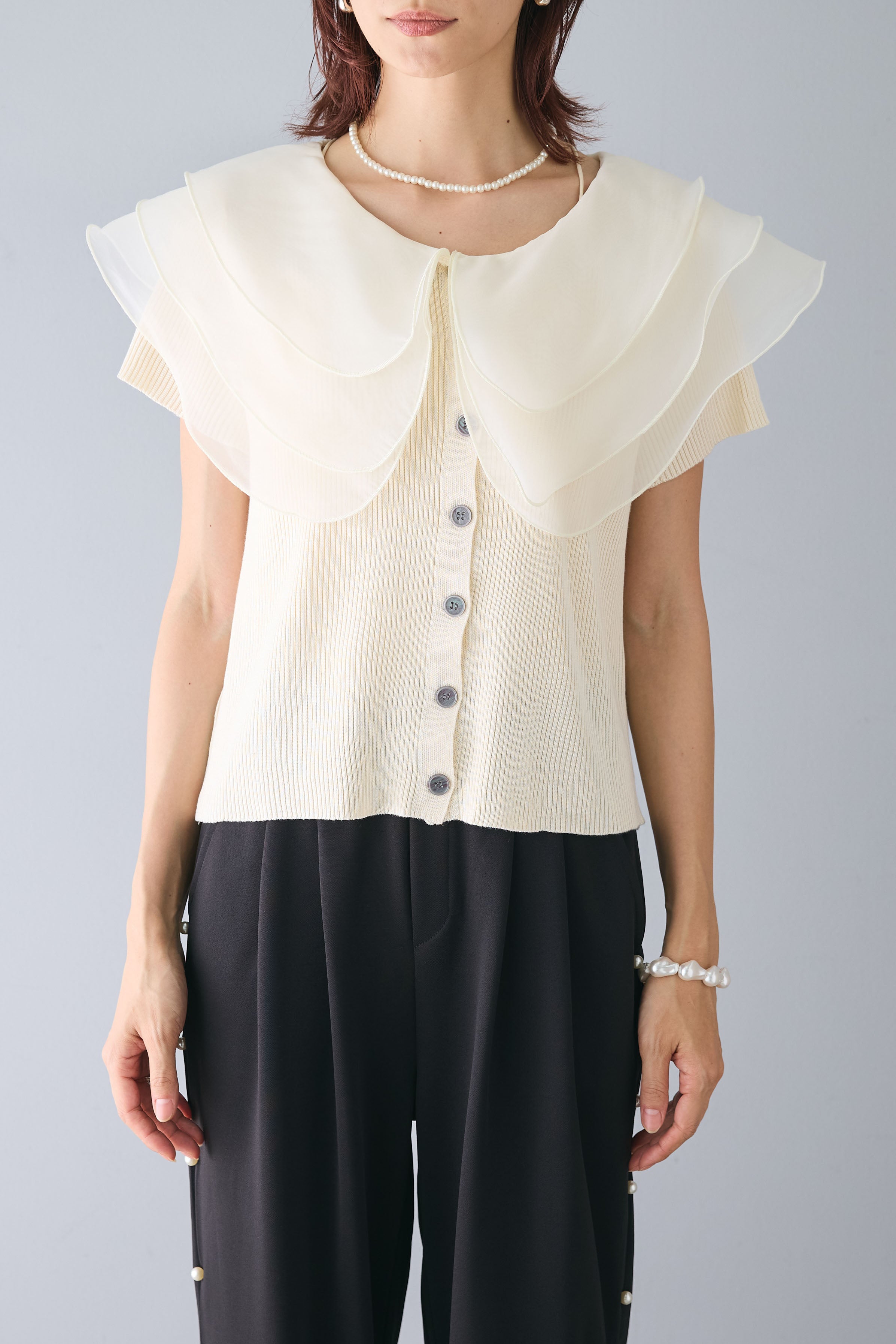 予約]リブフリルカラーノースリーブトップス – Frene