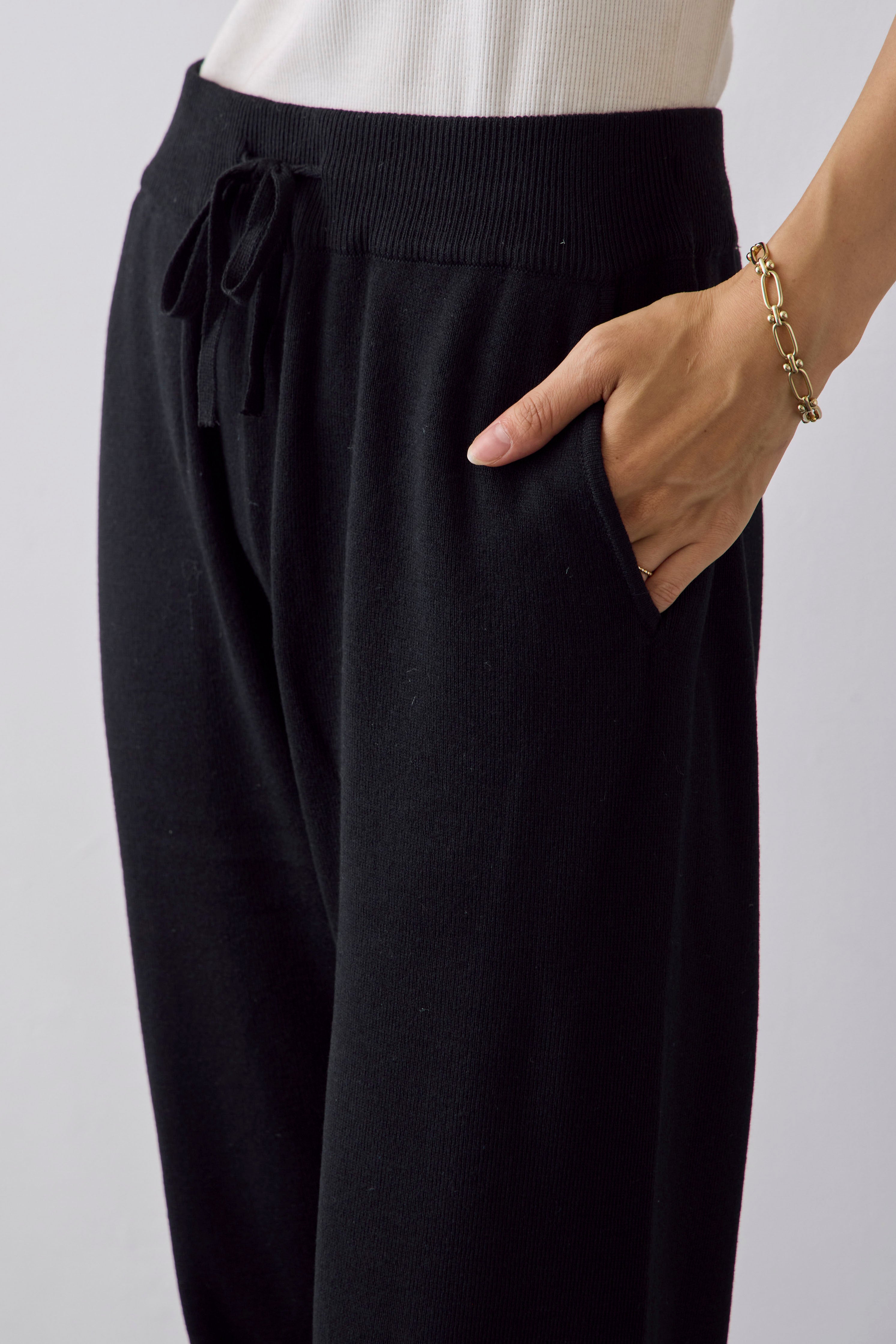 予約]美ラインニットジョガーパンツ – Frene