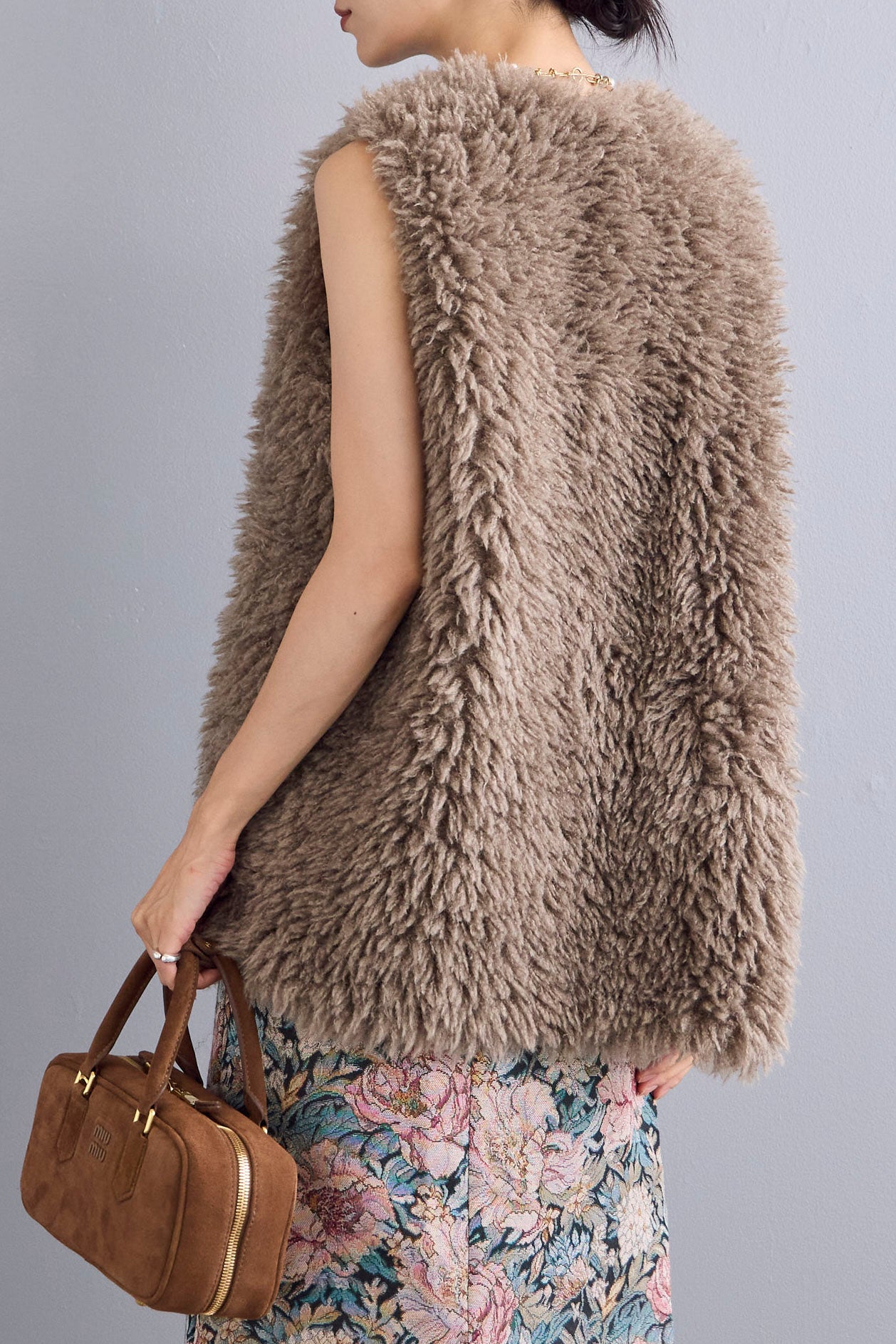 予約]ミドル丈プードルファーベスト – Frene